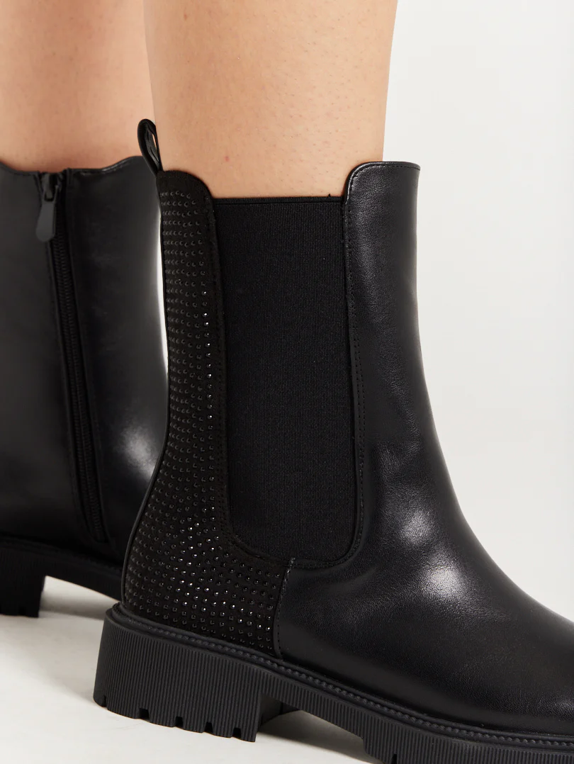 Bottines cloutées en simili cuir - Image 8