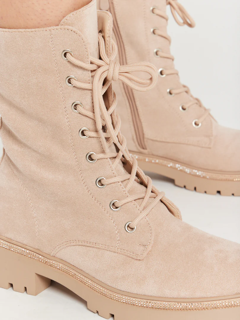 Bottines militaires en daim beige - Image 3