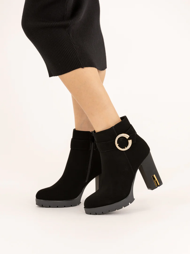 Bottines noire talon haute en velours - Image 3
