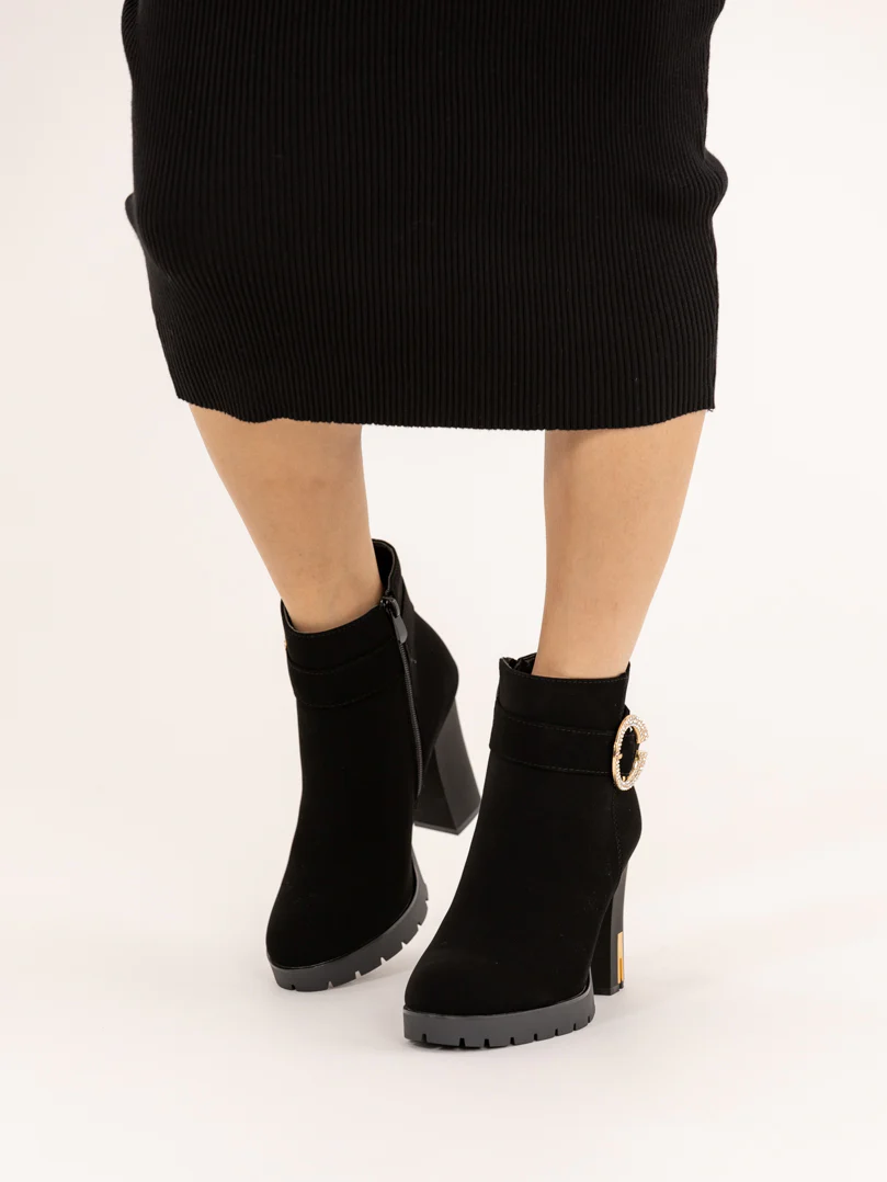 Bottines noire talon haute en velours - Image 4