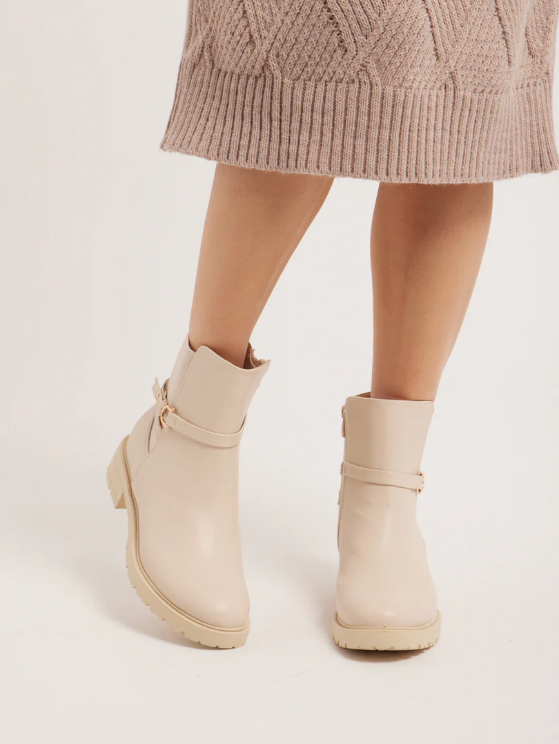 Bottines petits talons carrés - Image 2