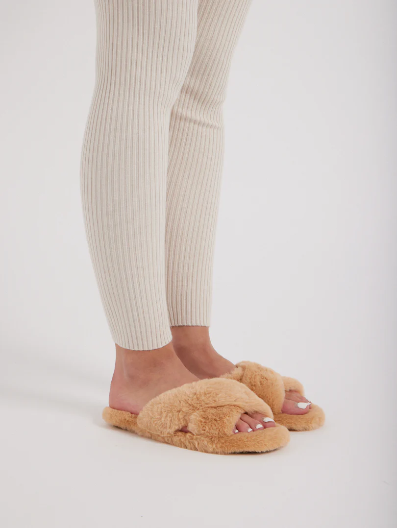 Chaussons mules en fourrure - Image 15