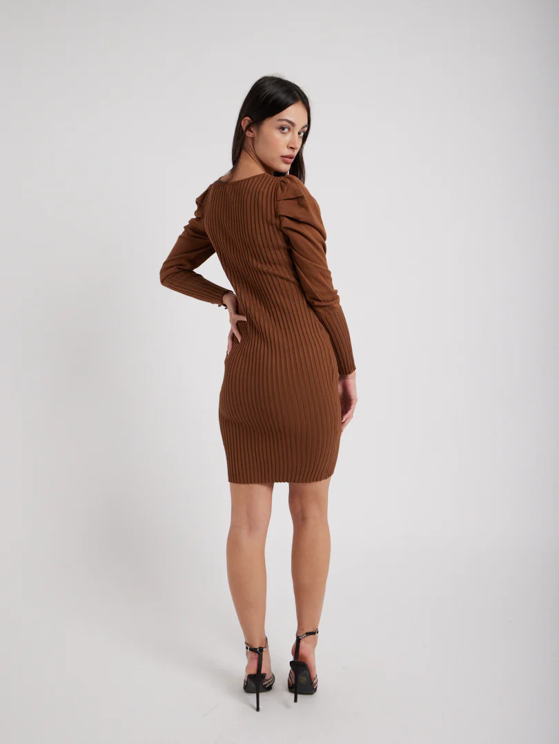 Robe moulante manches bouffantes - Image 3