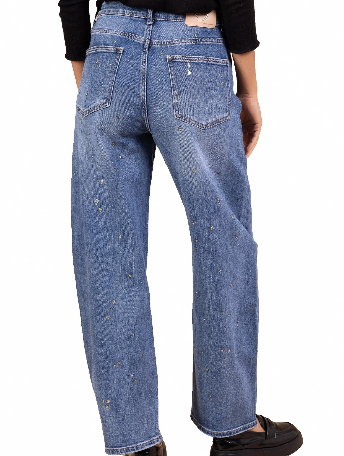 Jean Banana Fit Bleu Clair Scintillant – L’Éclat du Confort Élégant - Image 3