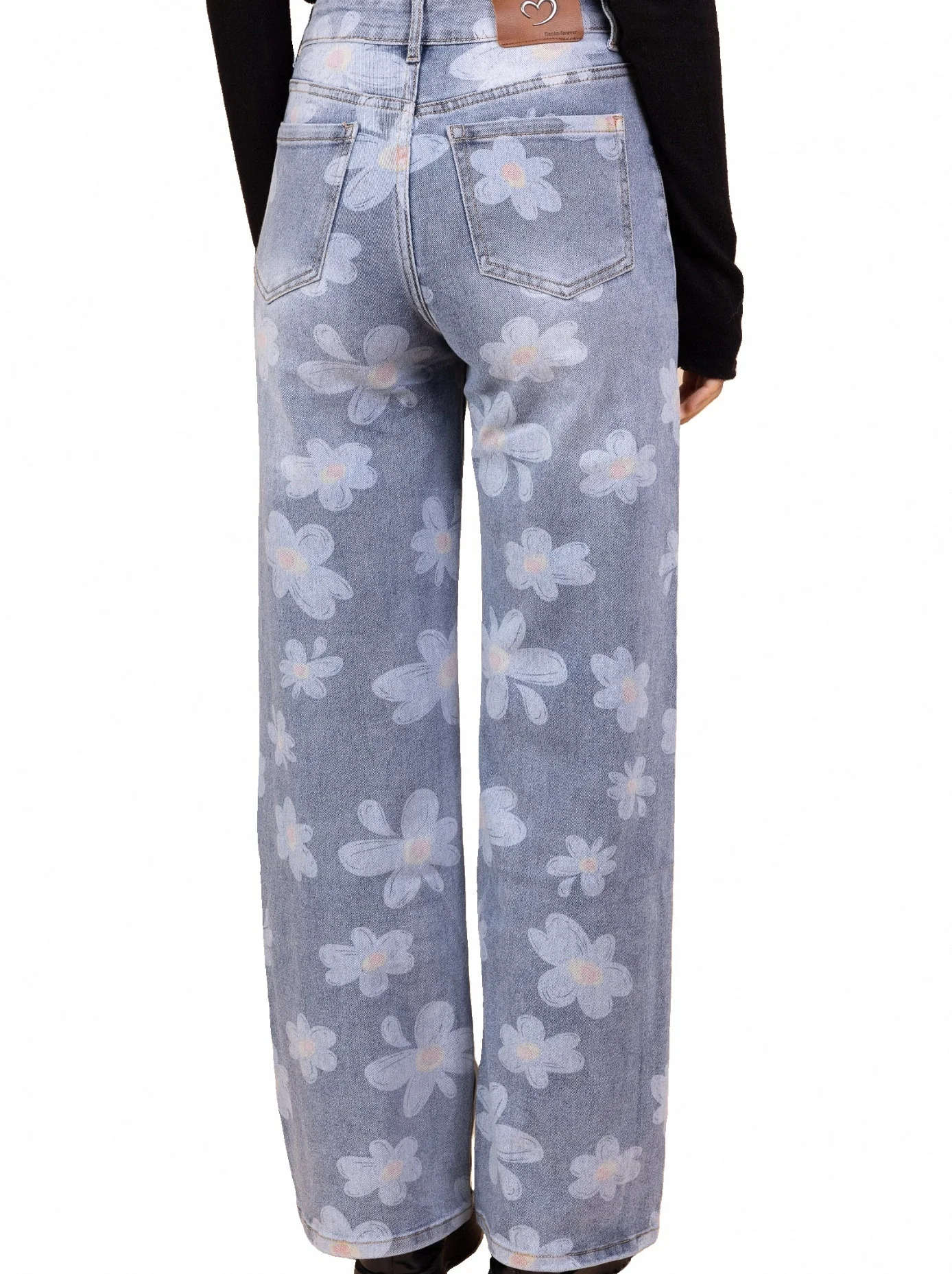 Jean Large à Imprimé Fleurs XXL – L’Essence du Denim Bohème Chic - Image 3