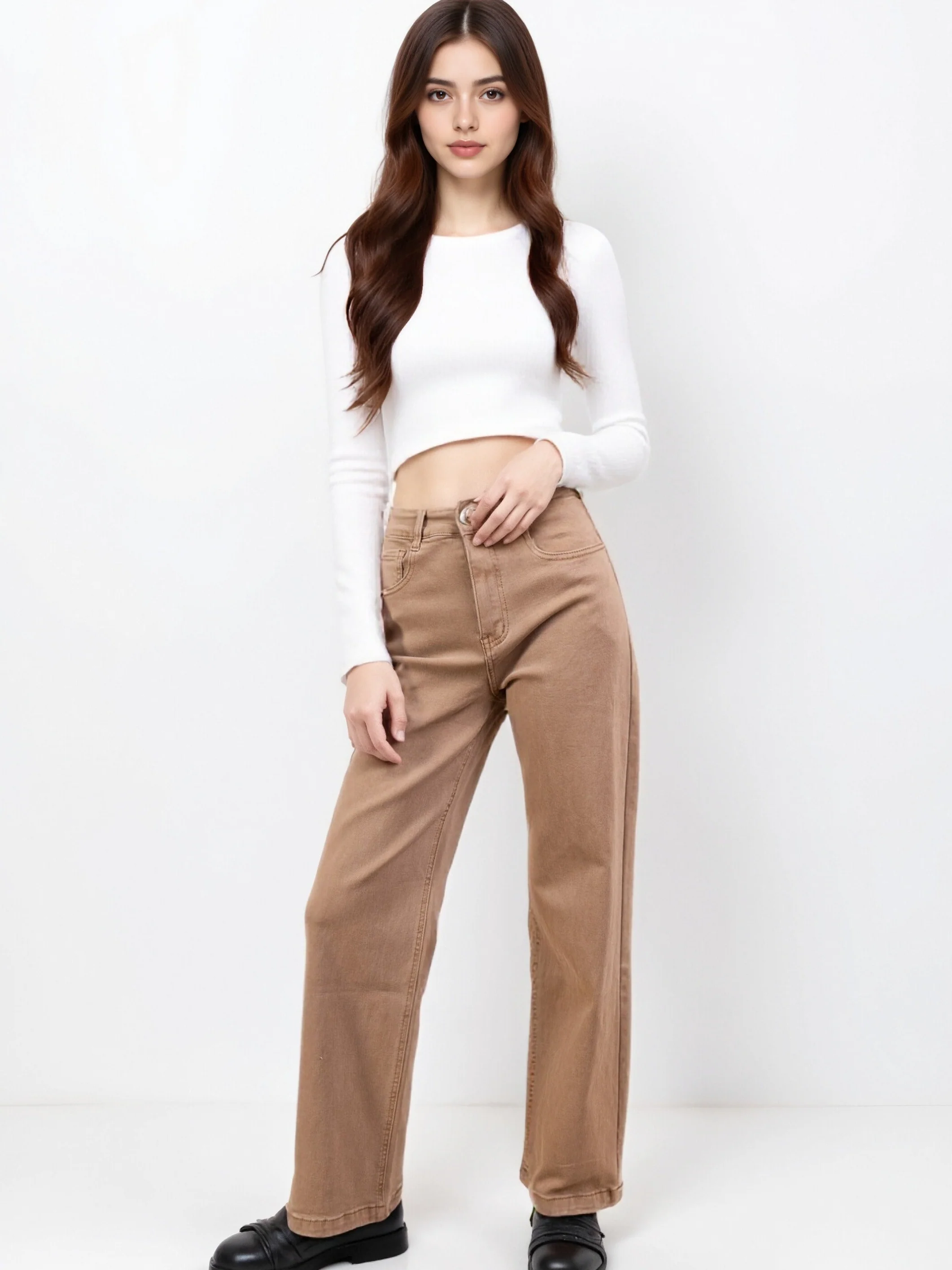 Jean Large Droit Taupe en Denim de Coton – L’Essence du Minimalisme Chic