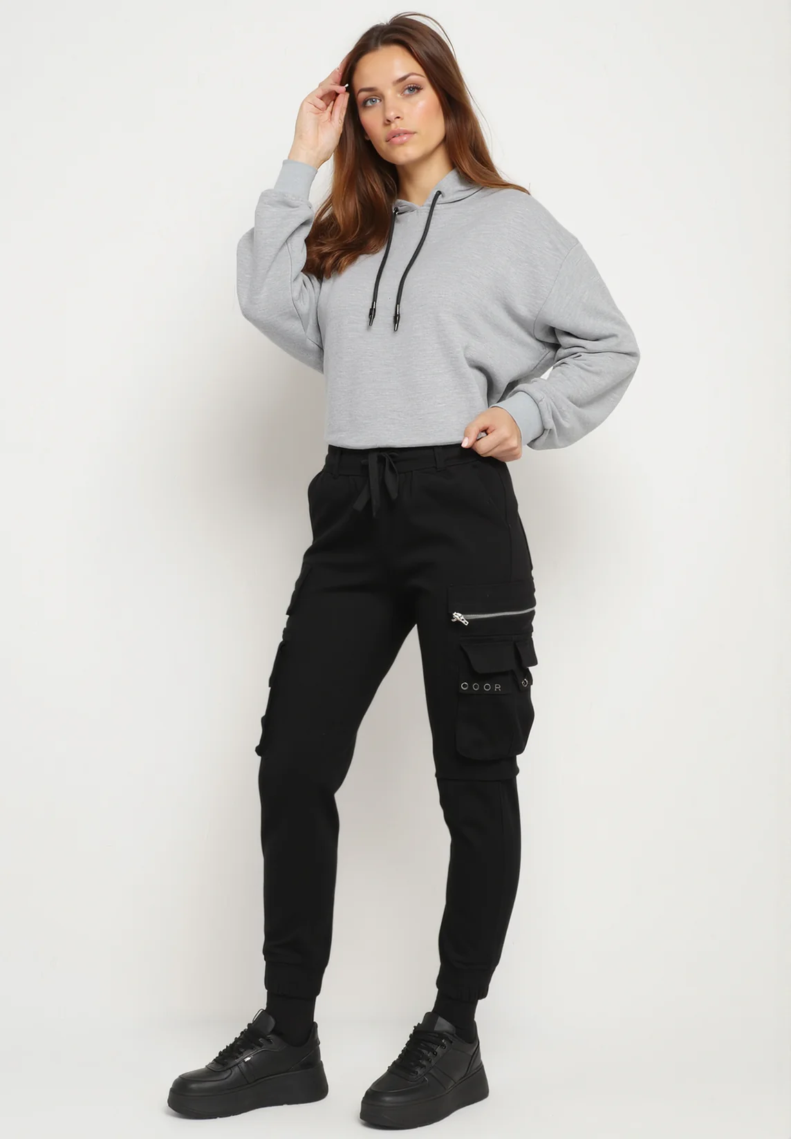 Pantalon cargo noir avec taille élastique multi poches - Image 2