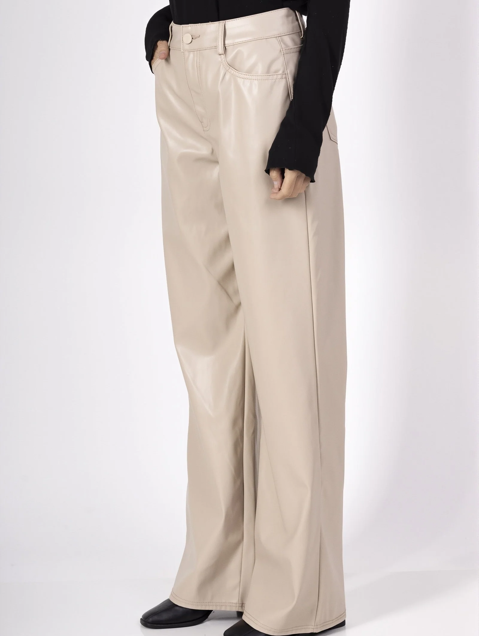 Pantalon Droit en Simili Cuir Brillant - Image 2