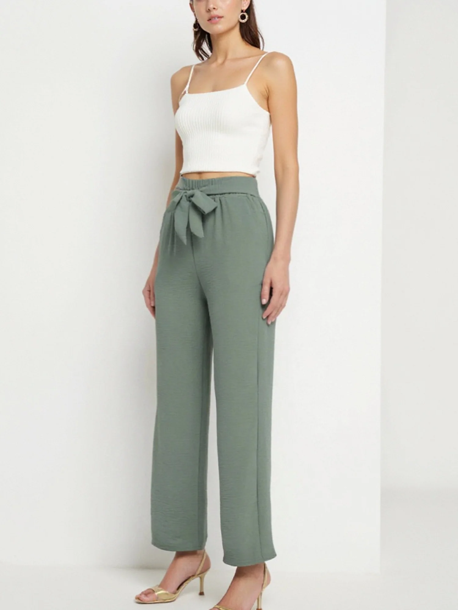 Pantalon droit fluide à nouer à la taille - Image 13