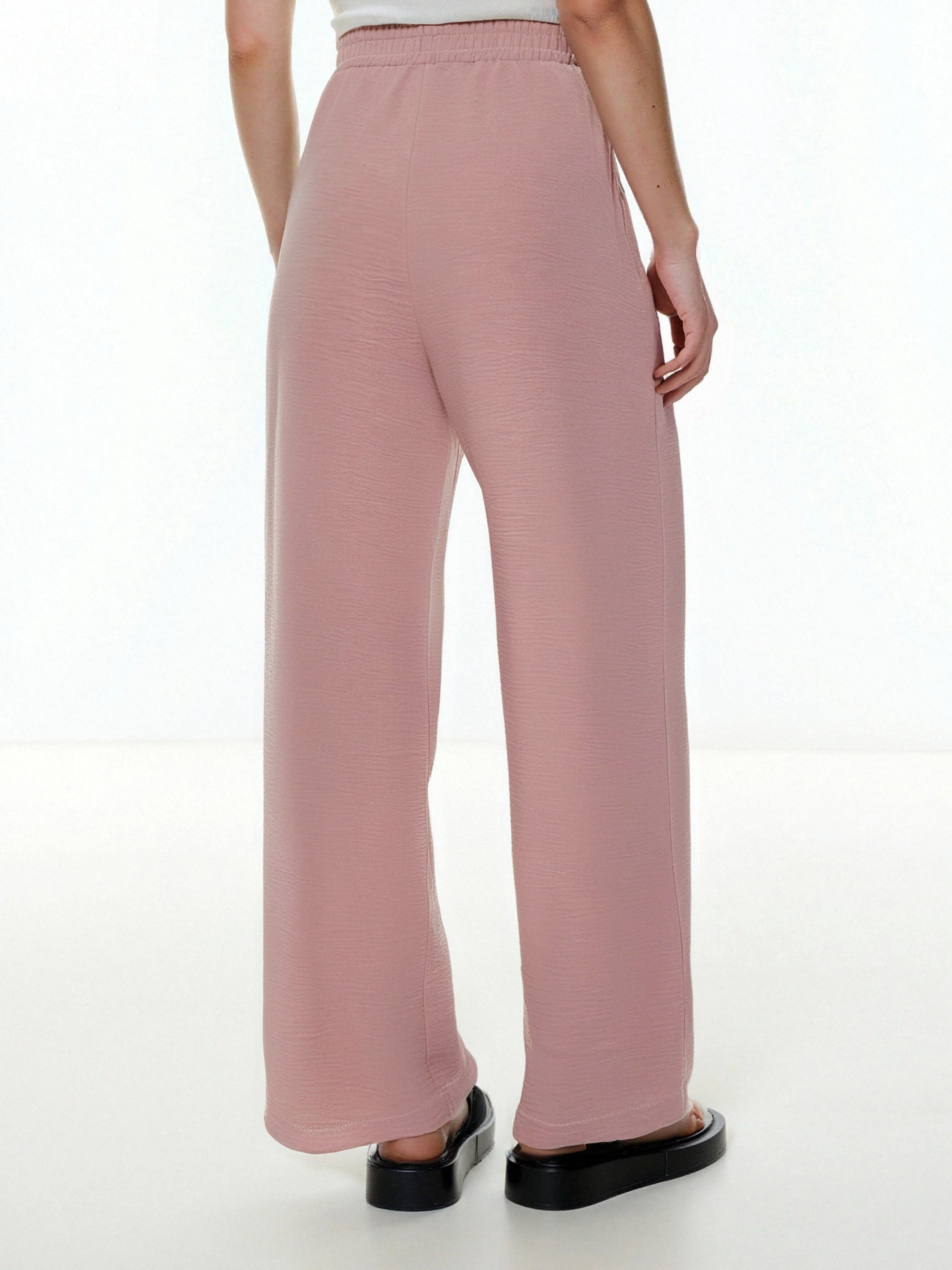 Pantalon fluide en tissu gaufré - Image 5