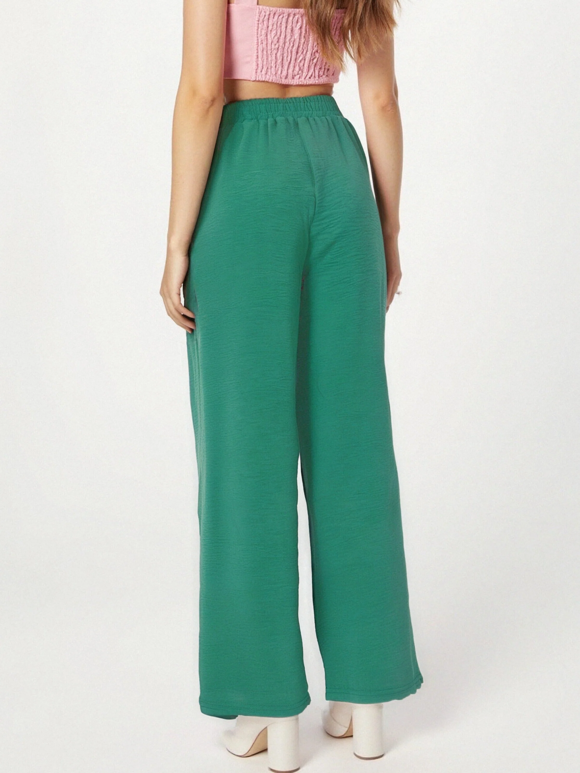 Pantalon fluide en tissu gaufré avec boutons décoratifs à l'avant - Image 2