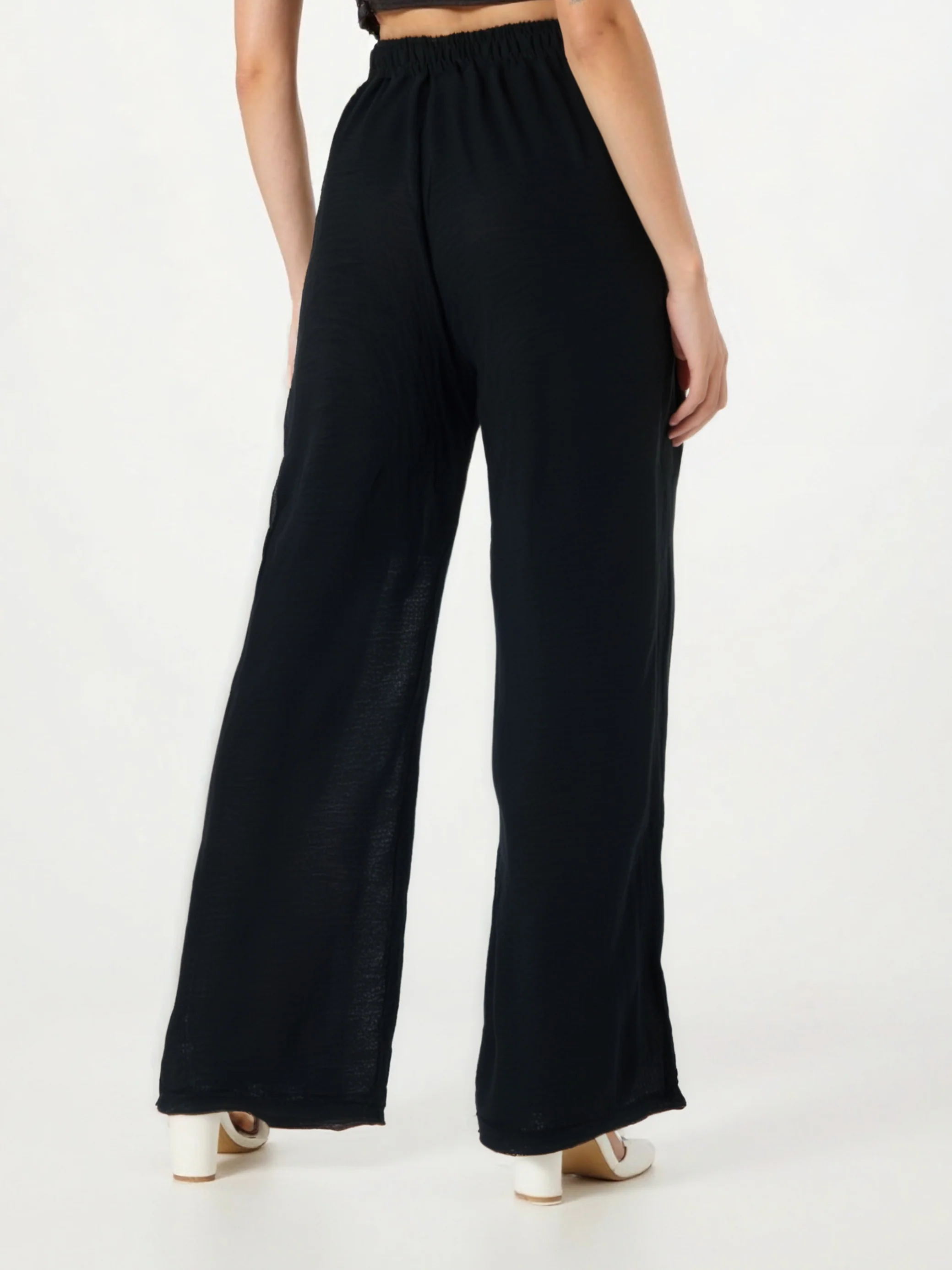 Pantalon fluide en tissu gaufré avec boutons décoratifs à l'avant - Image 8