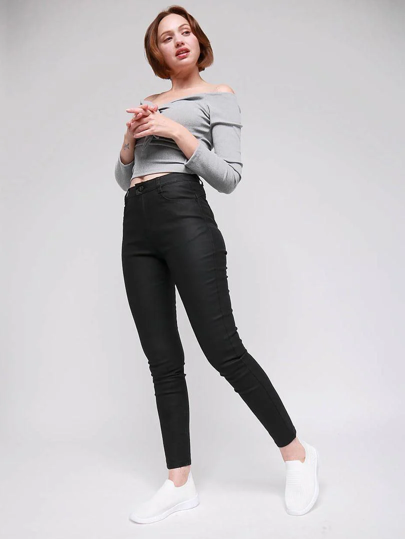 Pantalon push up noir simili cuir