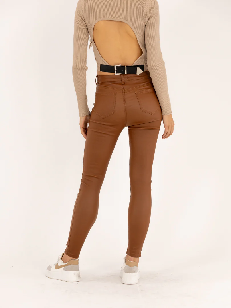 Pantalon skinny camel taille haute à bouton effet cuir - Image 4