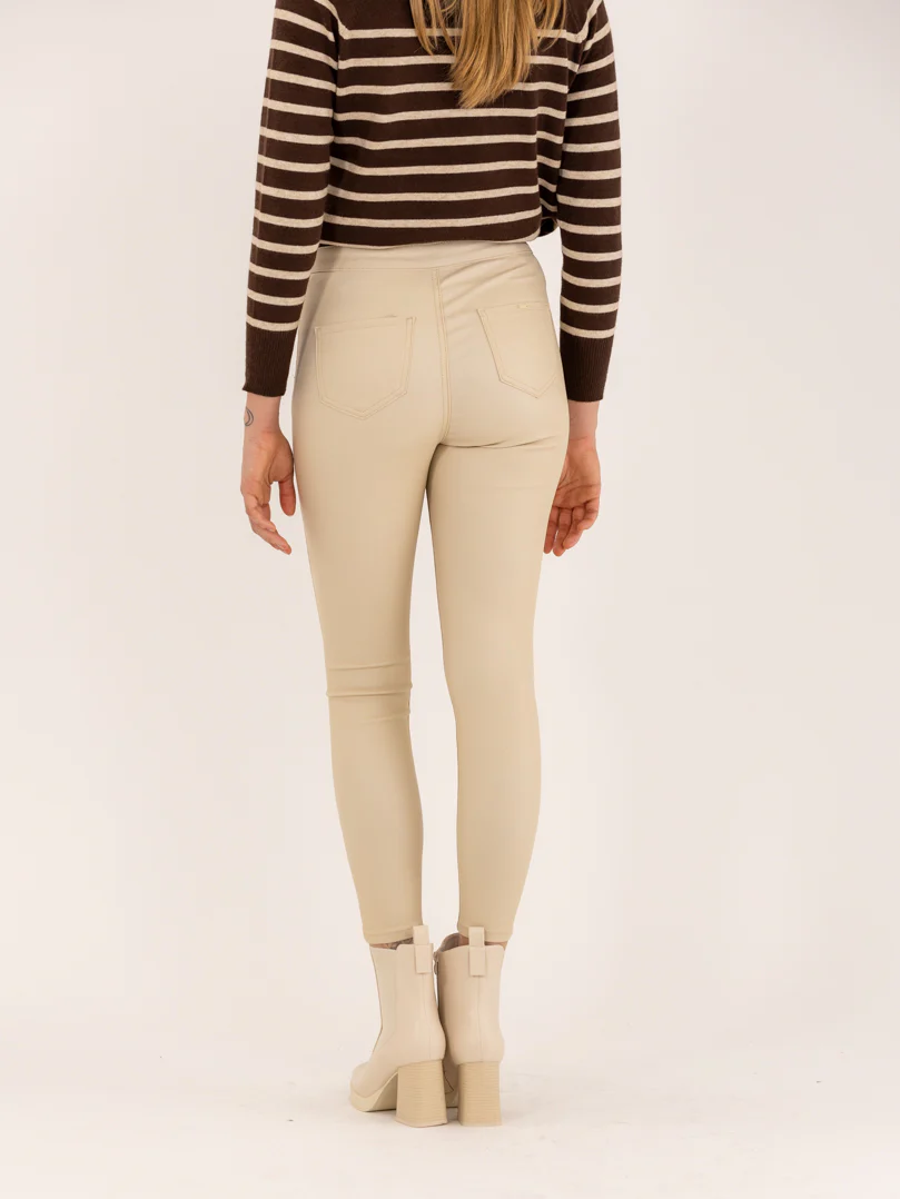 Pantalon skinny classique simili cuir mat - Image 4