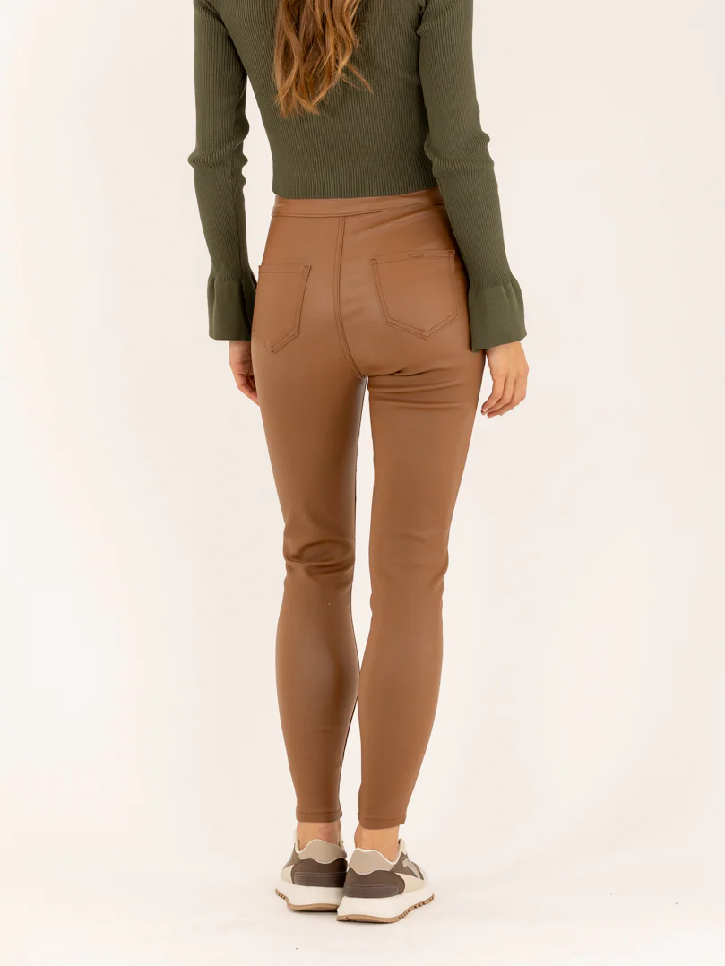 Pantalon skinny classique simili cuir mat - Image 8
