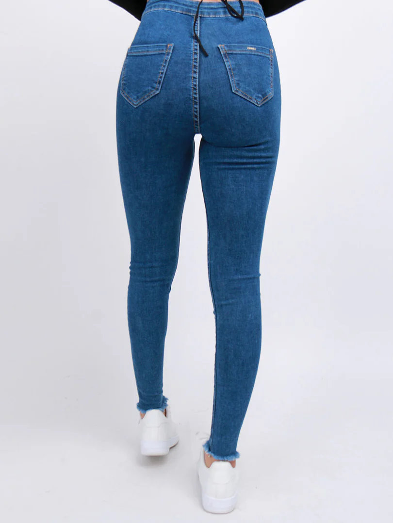 Pantalon skinny effet legging ourlet usé - Image 29