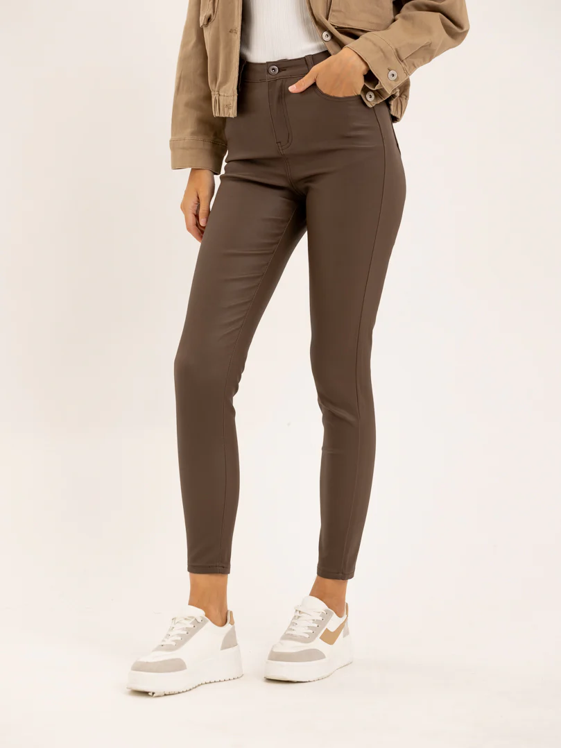 Pantalon skinny noir simili cuir mat - Image 2