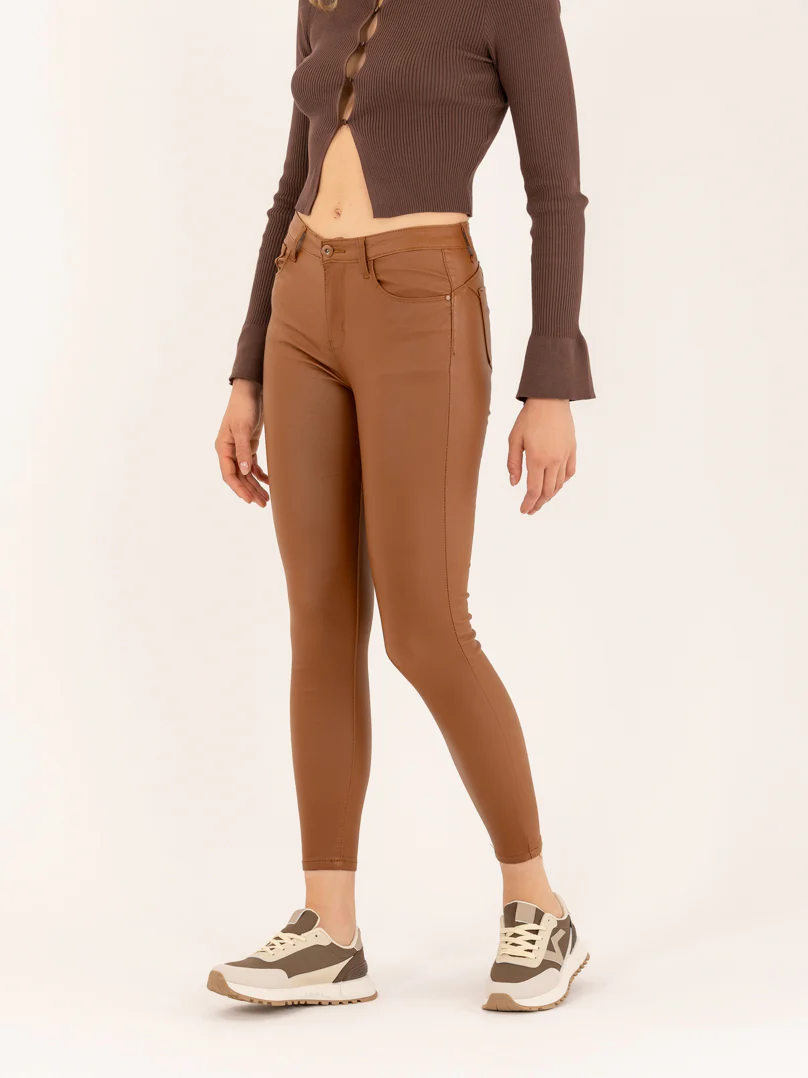 Pantalon skinny push up en simili cuir - Image 3