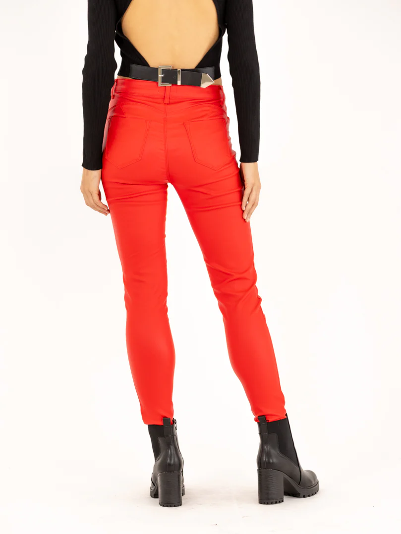 Pantalon skinny push up en simili cuir - Image 8