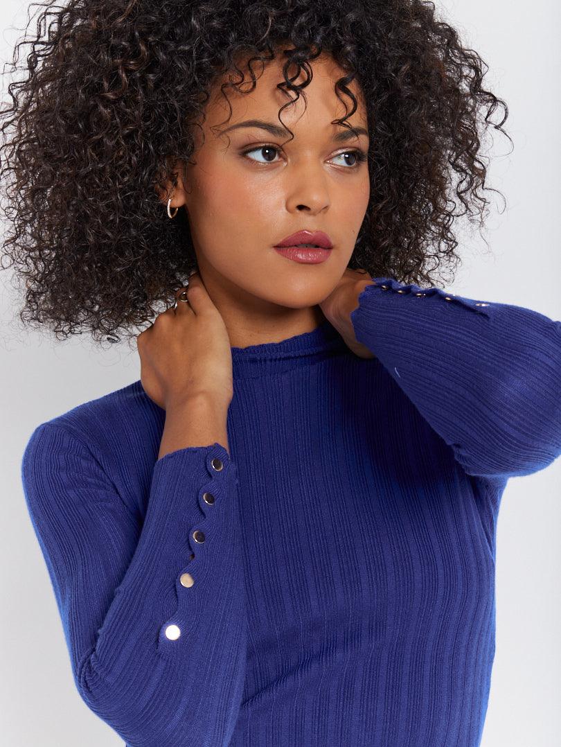 Pull col roulé boutonnage doré - Image 12