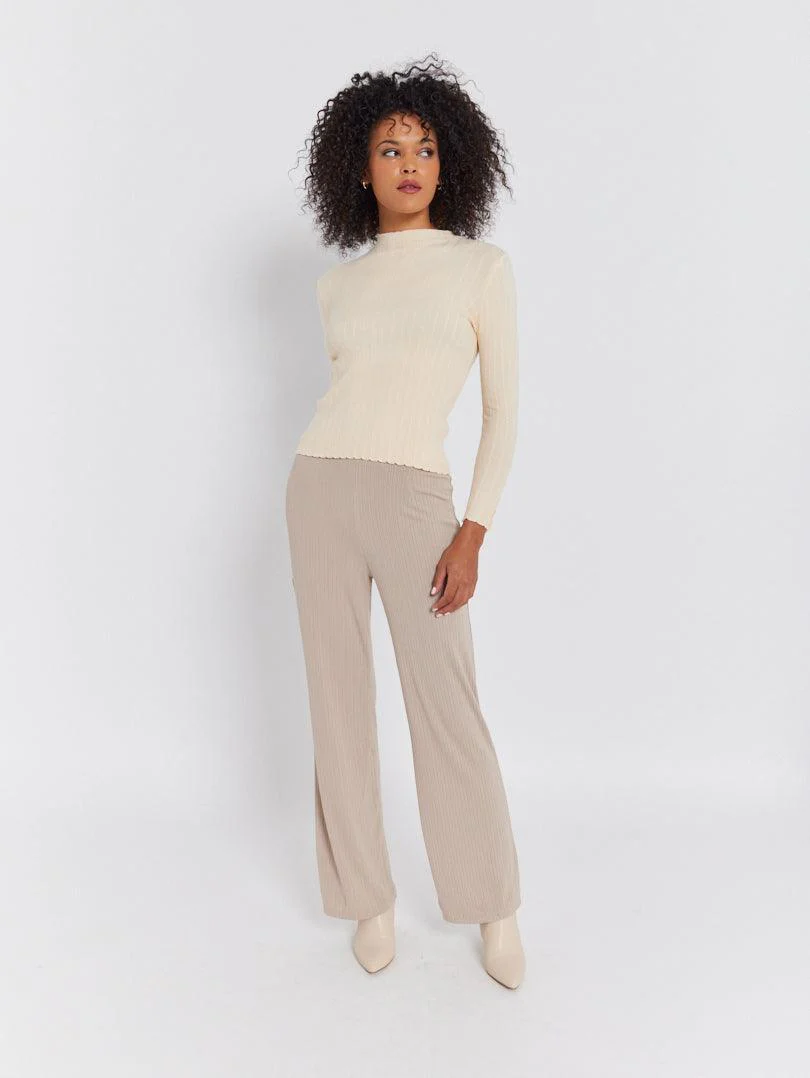 Pull col roulé boutonnage doré - Image 3