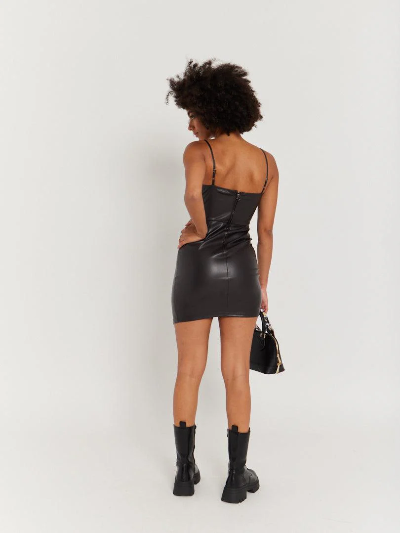Robe bretelles en simili cuir - Image 6