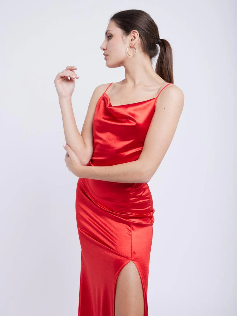 Robe de soirée satinée - Image 18