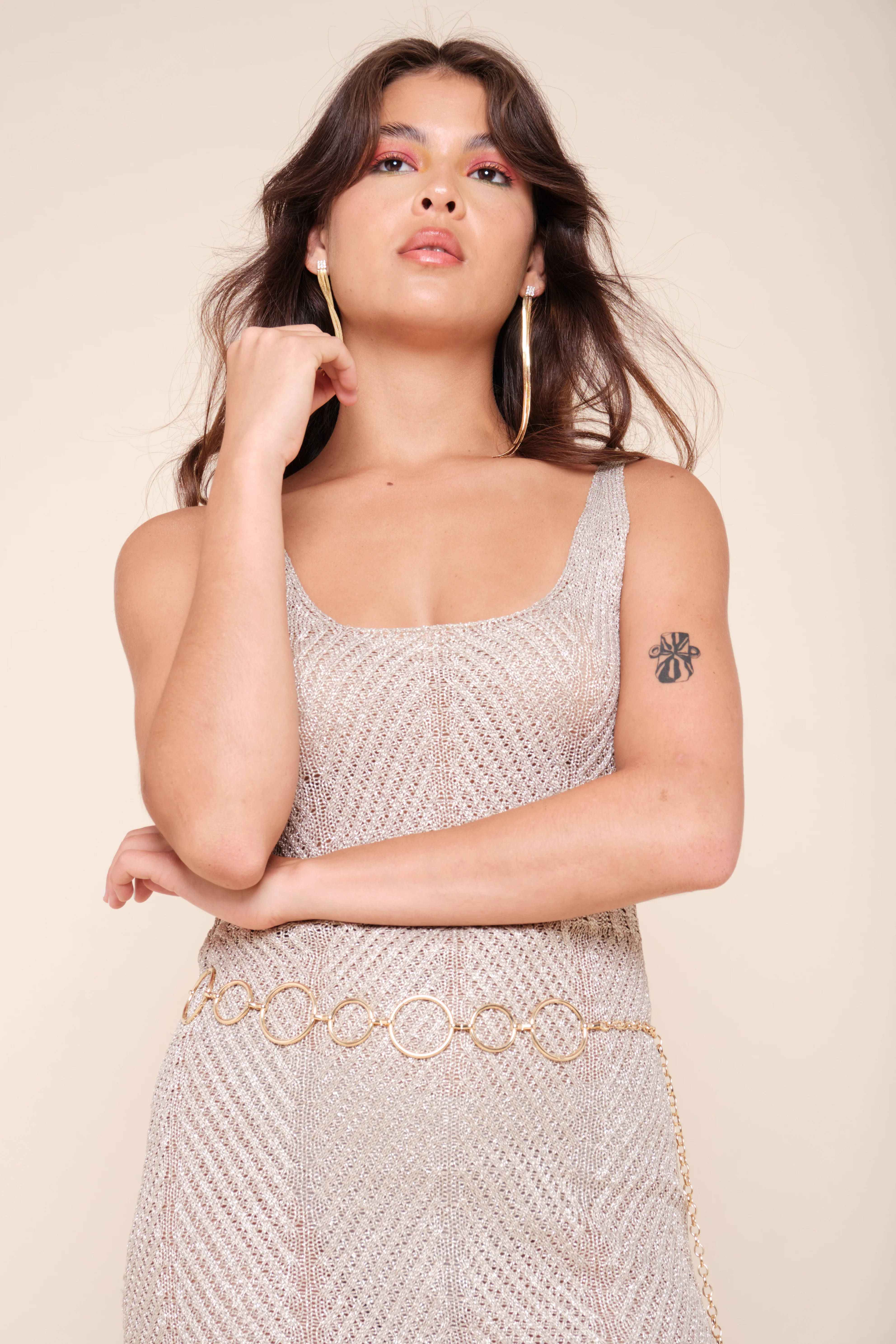 Robe courte en filets - Image 2