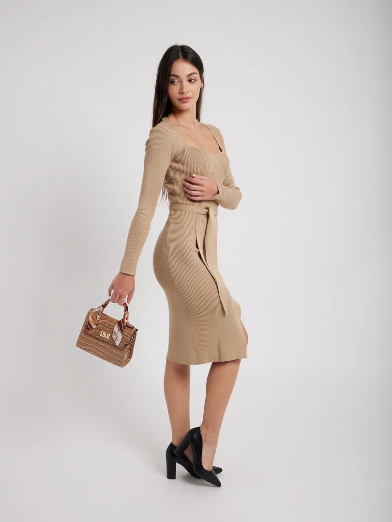 Robe en maille col coeur - Image 14