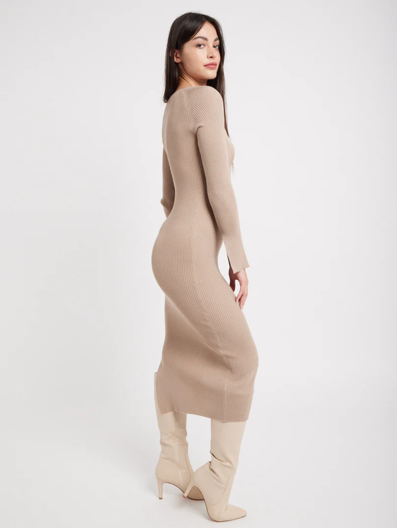 Robe en maille col coeur - Image 10