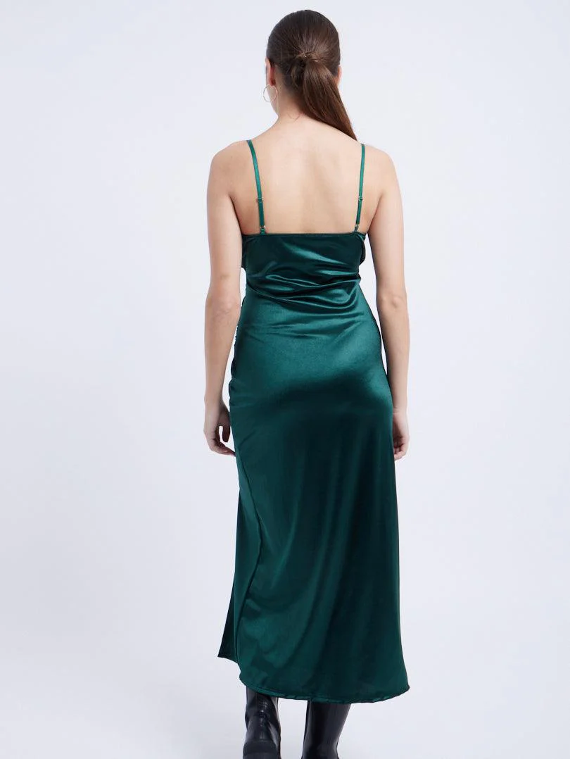 Robe satinée décolleté - Image 22