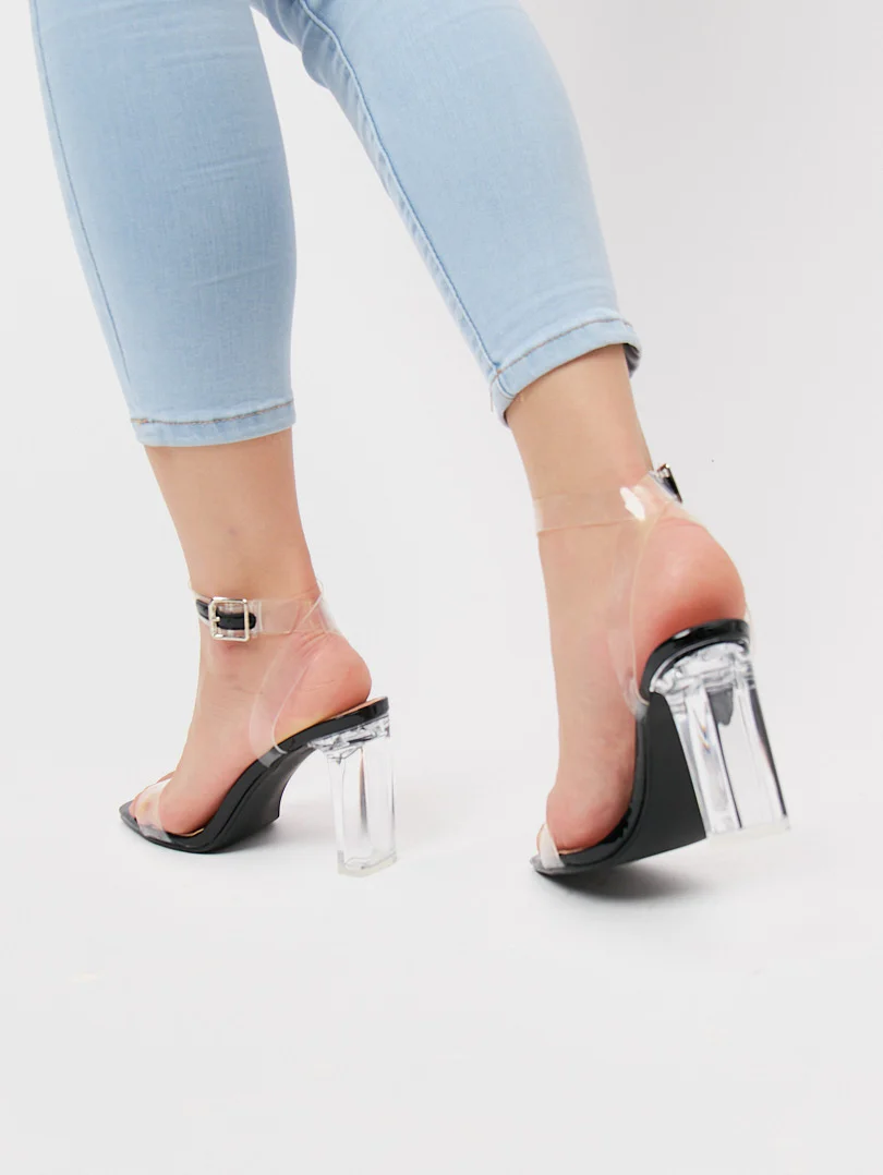 Sandale avec talon et strass transparents ajustable - Image 11