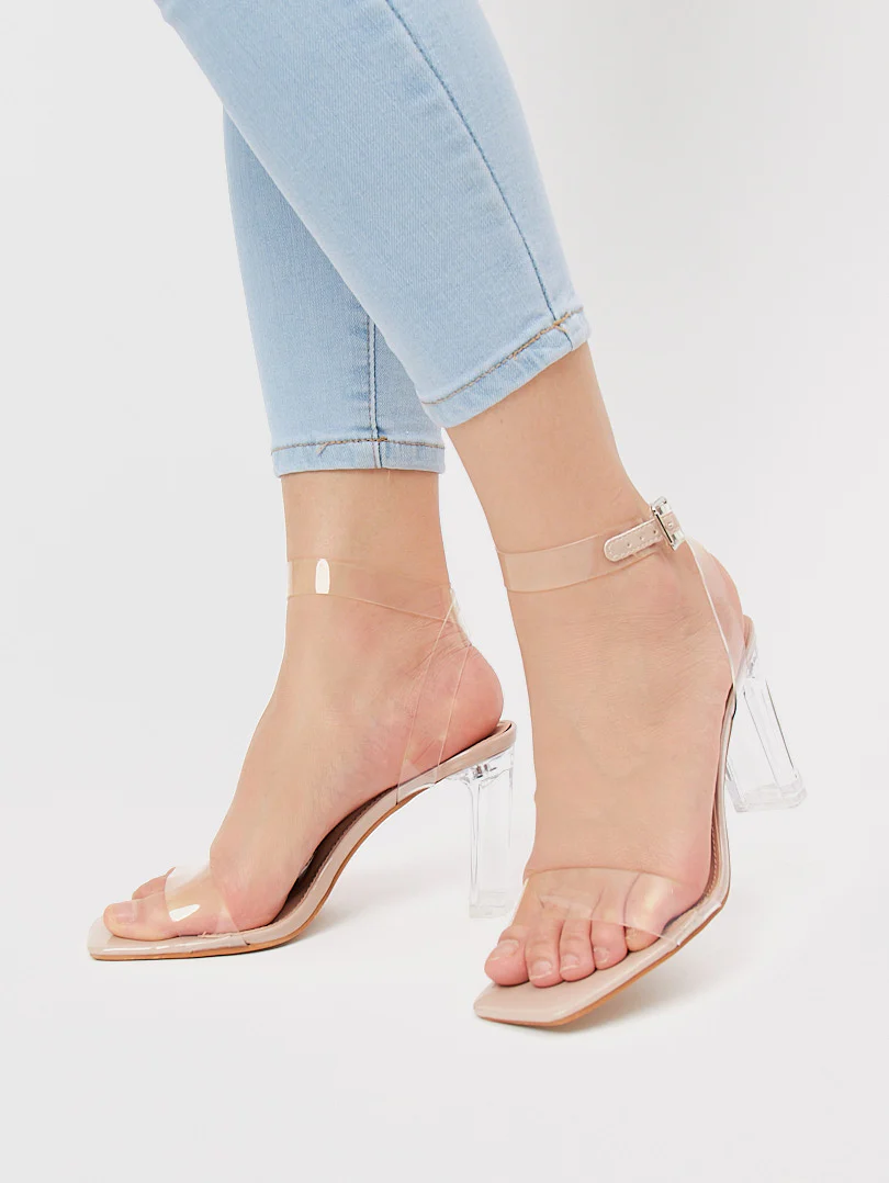 Sandale avec talon et strass transparents ajustable - Image 2