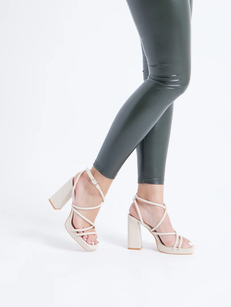 Sandales à talons carrés - Image 2