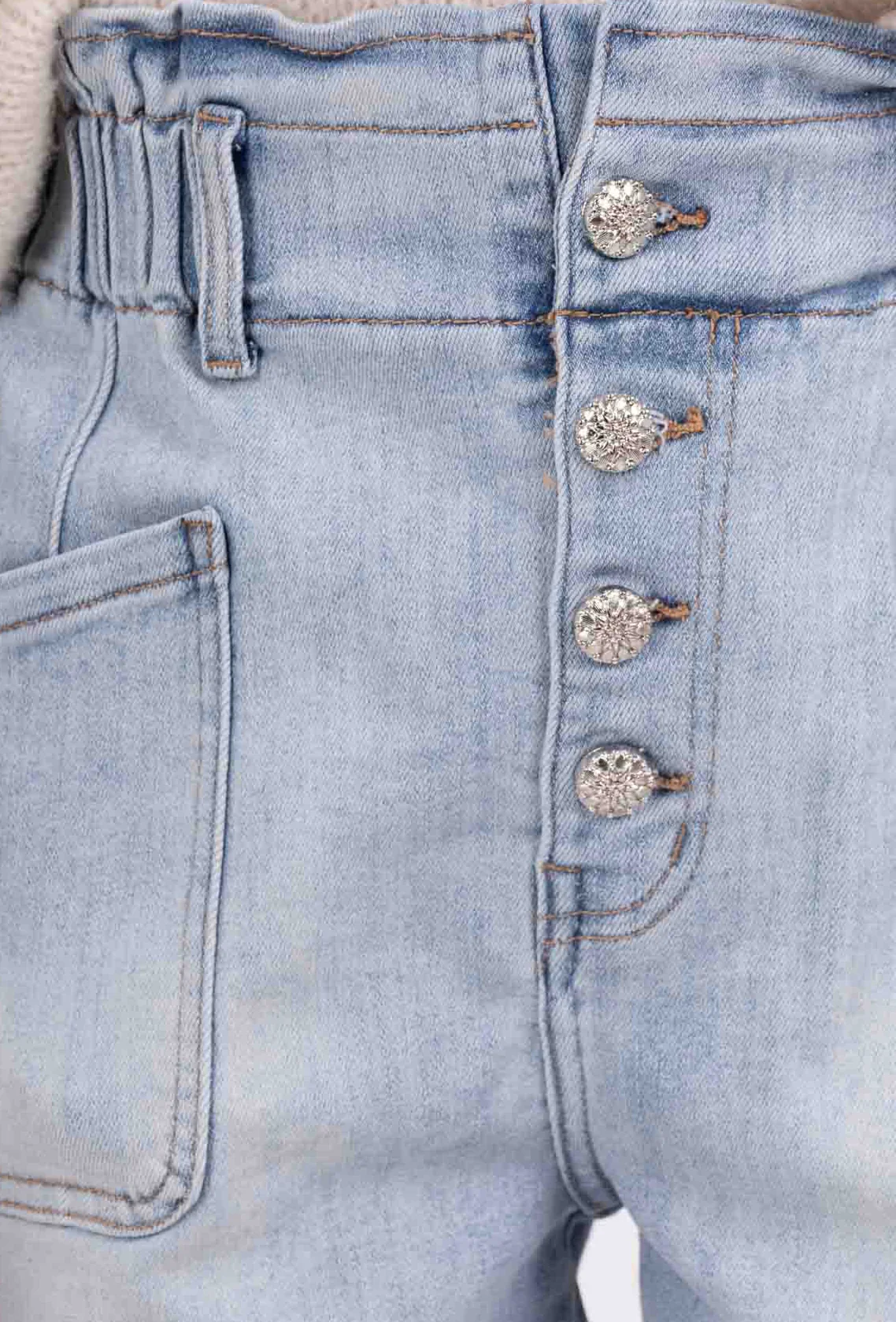 Short en Jean Bleu Délavé - Image 11