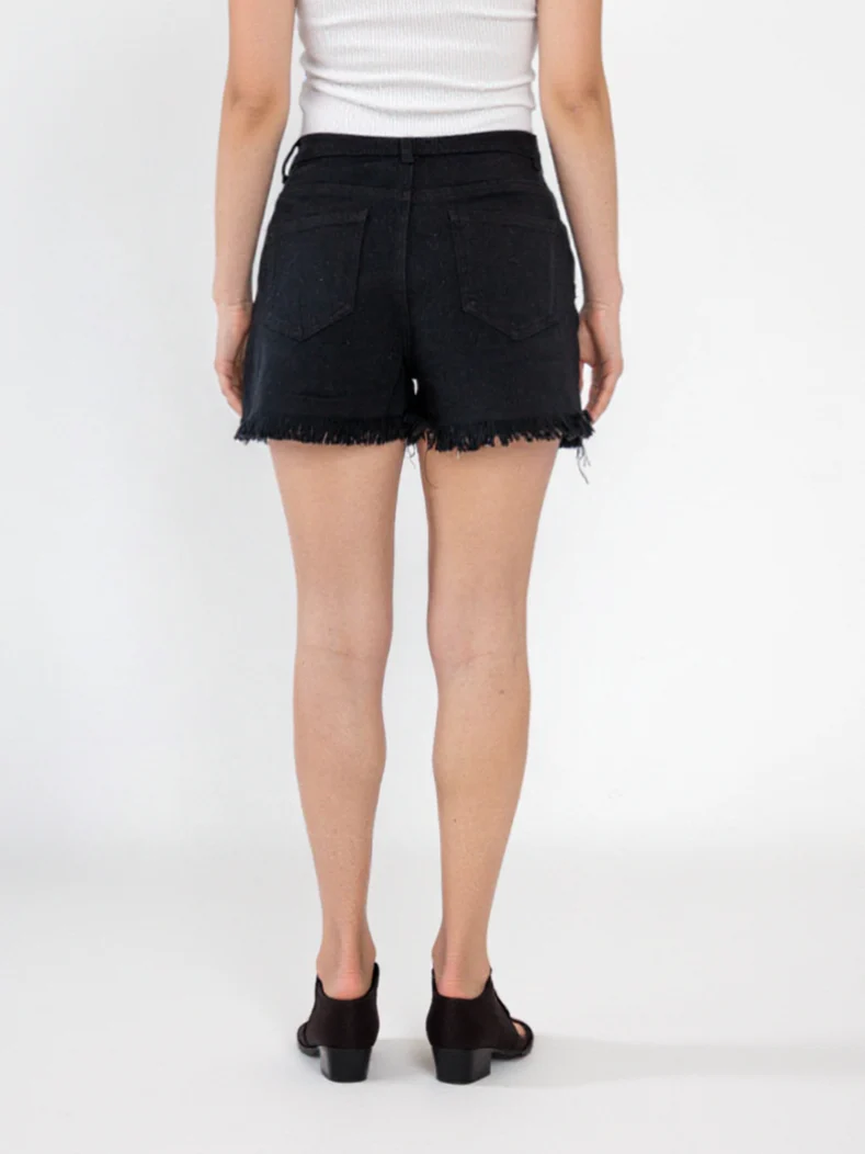 Short en jean noir ourlet effiloché et déchiré - Image 3
