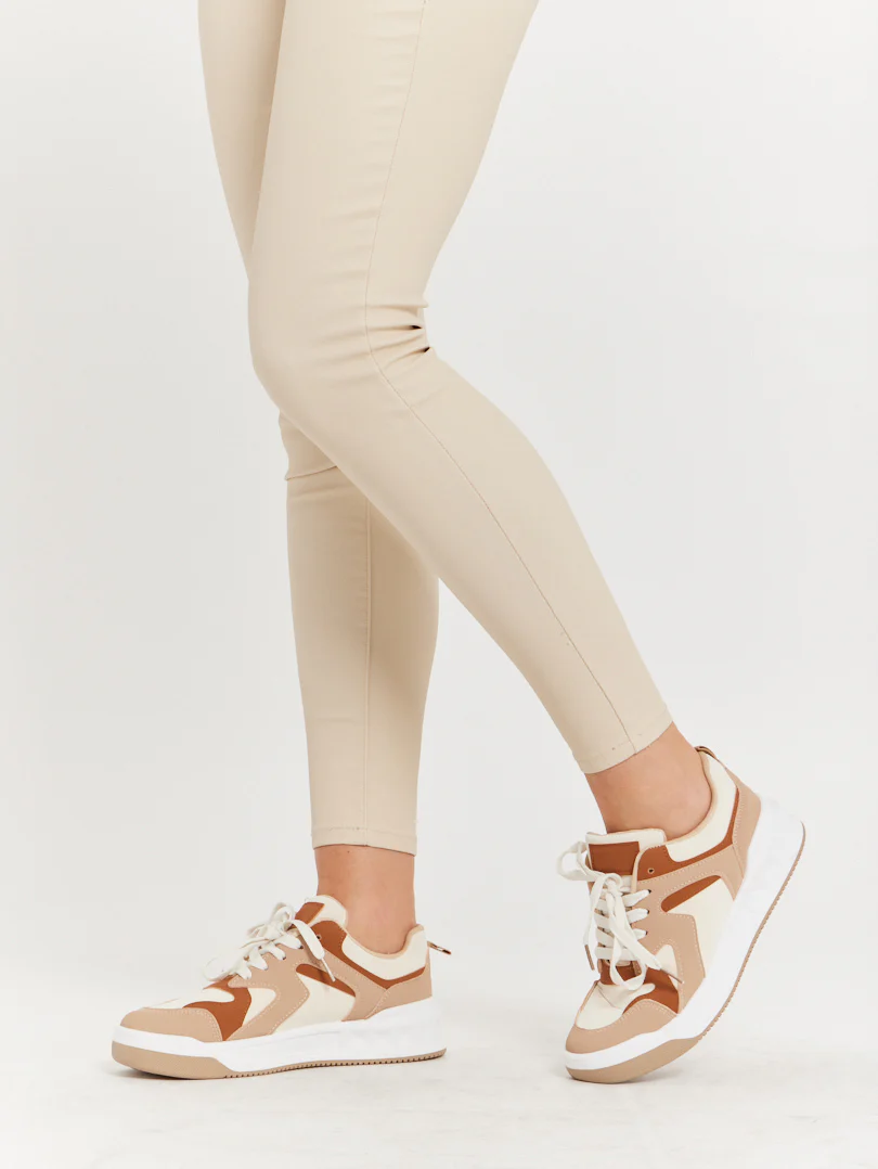 Sneakers beige et camel - Image 4